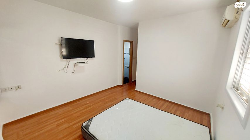 דירה, שדרות העצמאות, בת ים