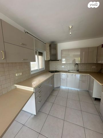 דירה, פבלו פיקסו, גבעת טל, קרית אתא