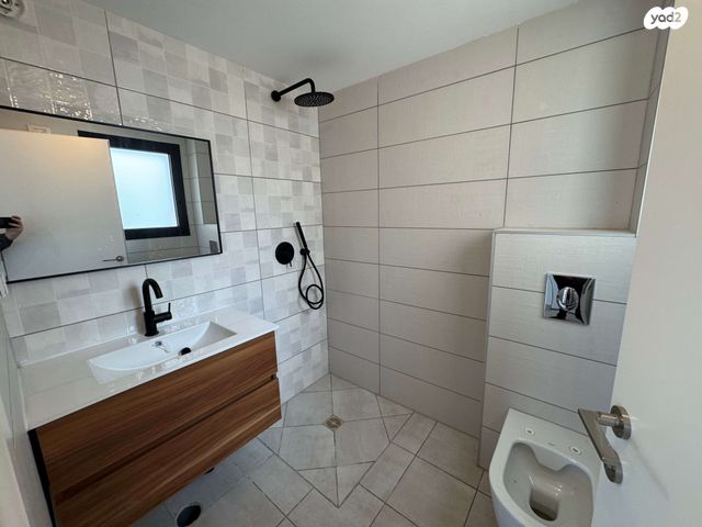 גג/ פנטהאוז, הרב ישראל גרוסמן, רמת אברהם, בית שמש