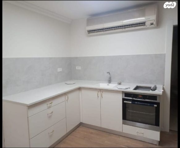 יחידת דיור, חיים וייצמן, השכונה הוותיקה, גבעת שמואל