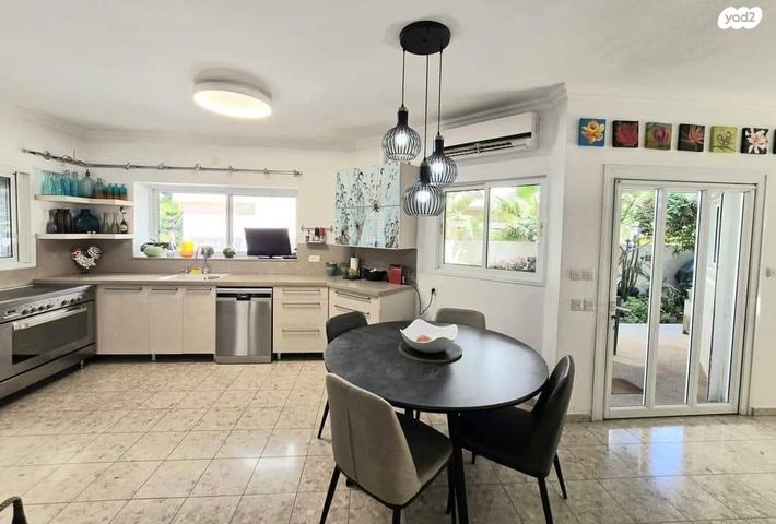 בית פרטי/ קוטג', נווה ים, ראשון לציון