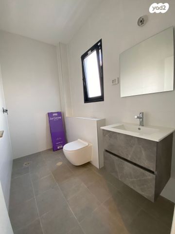 דירה, הכלניות, כלניות, טירת כרמל