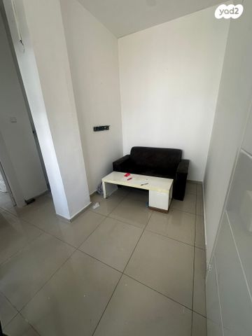 דירה, דרך ישראל בר יהודה 1, העיר התחתית, ואדי סאליב, חיפה