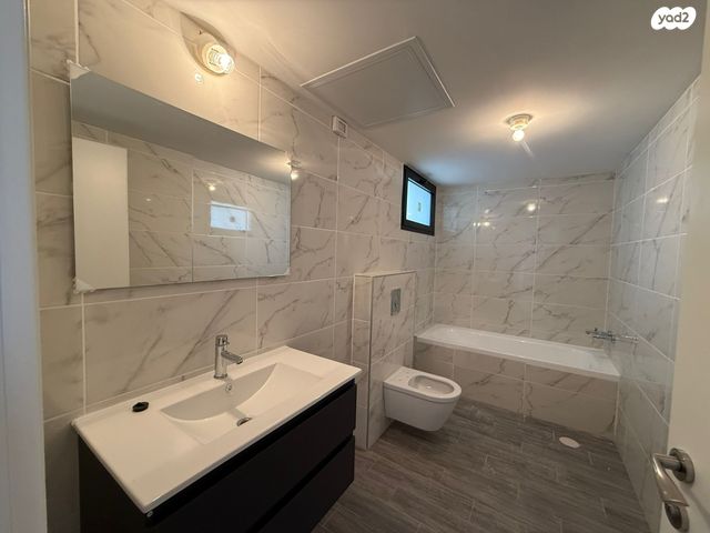 דירה, הרב ישראל גרוסמן, רמת אברהם, בית שמש