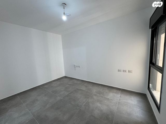 דירה, הרב ישראל גרוסמן, בית שמש