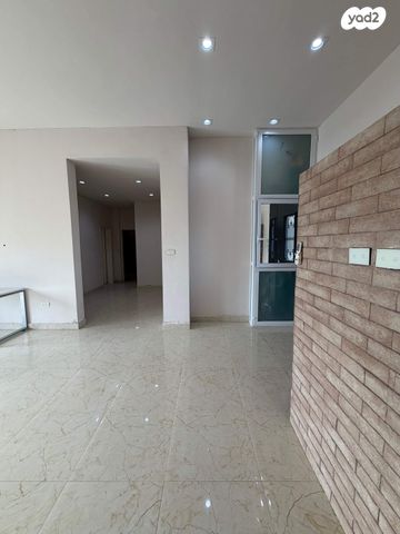 בית פרטי/ קוטג', יתד