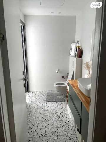 דירה, פיארברג 28, תל אביב יפו