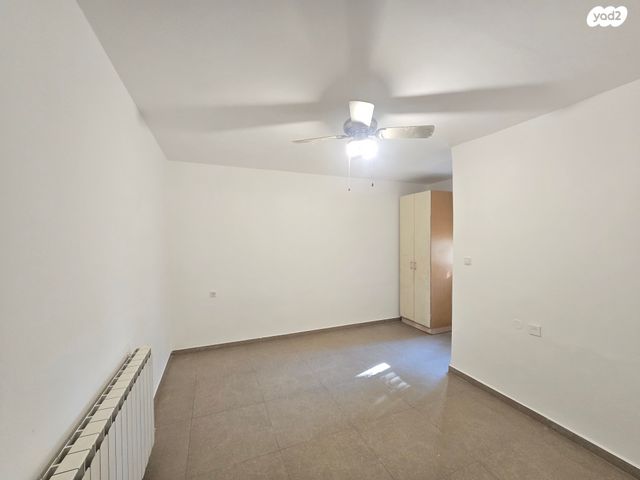 דירת גן, עולי הגרדום 281, ארמון הנציב, תלפיות מזרח, ירושלים