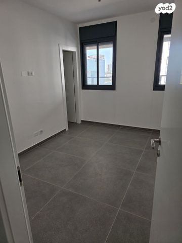 דירה, פארק העסקים האלף, ראשון לציון