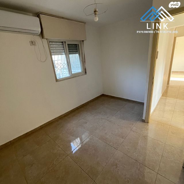 דירה, דקר, שז"ר / דקר, טירת כרמל