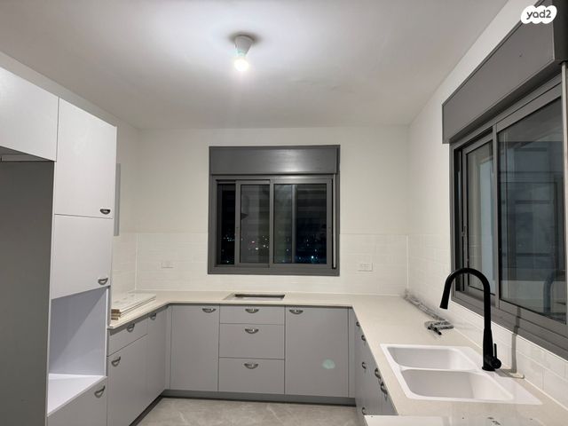 גג/ פנטהאוז, הגפן, כרמי הנדיב, אחוזת רוטנר, קרית מלאכי