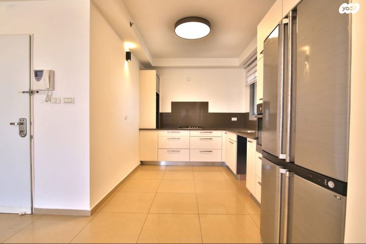 גג/ פנטהאוז, הפטל, הפרפר, קרית ביאליק