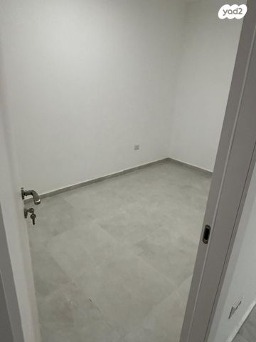 דירה, דרך מנחם בגין, בורסה, רמת גן