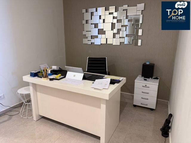 דירה, עוזי חיטמן, עיר ימים, נתניה