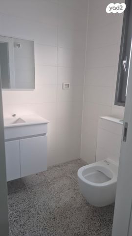 דירה, אמנון ליפקין שחק, נוף הטיילת, נתניה