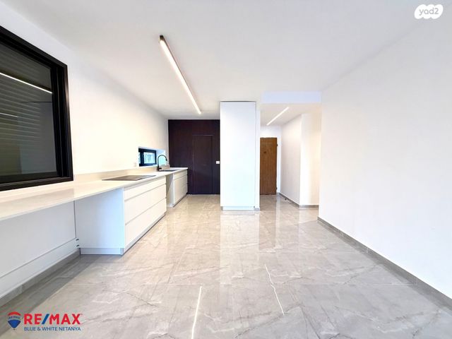 ראשון לציון 4