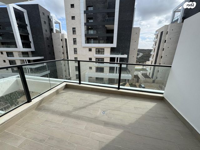 דירה, הרב ישראל גרוסמן, בית שמש