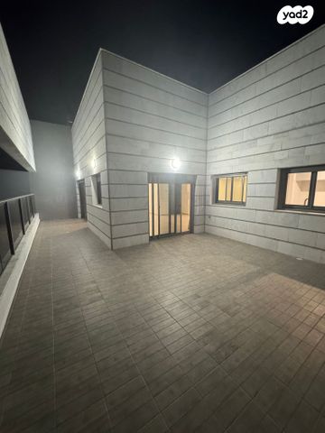 גג/ פנטהאוז, הגפן, כרמי הנדיב, אחוזת רוטנר, קרית מלאכי