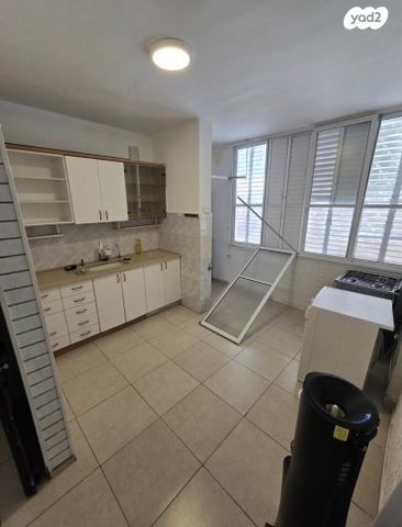 אבא ברדיצ'ב 8