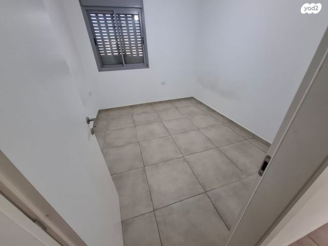 דירה, חברותא 2, בצוותא, חריש