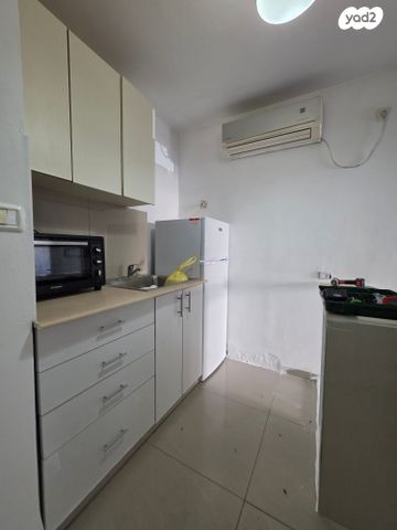 יחידת דיור, ז'בוטינסקי, צור שלום, קרית ביאליק