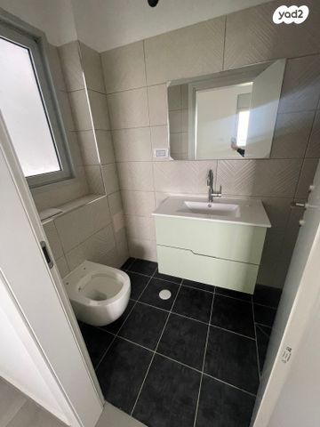 דירה, אחוזת דניה, חדרה