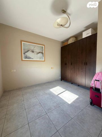 דירה, ההגנה 44, מוצקין הותיקה, קרית מוצקין