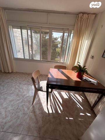 דירה, ארמון הנציב, תלפיות מזרח, ירושלים