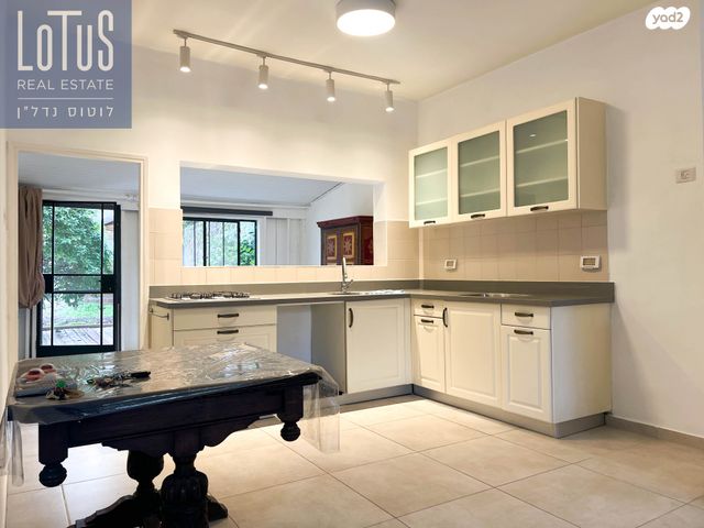 דו משפחתי, גן רש"ל, הרצליה