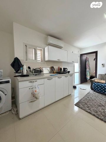 דירה, שדרות ירושלים 1, מרכז העיר, סביניה, הוותיקה, קרית ביאליק