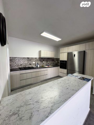 דירה, מקור החסידה, צאלים, מערב 1, אילת