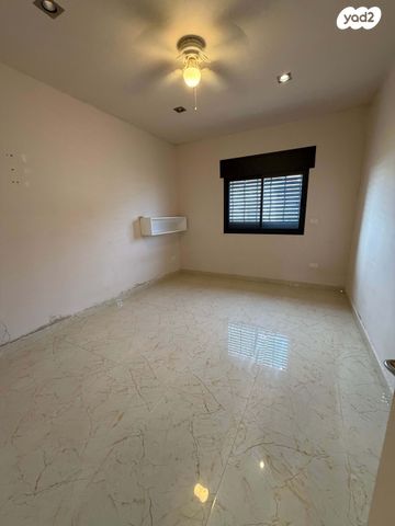 בית פרטי/ קוטג', יתד