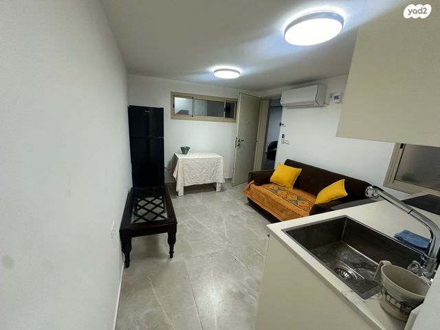 יחידת דיור, ברקת, הר שמואל, גבעת זאב