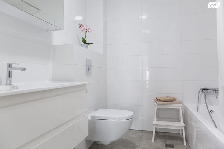 דירה, דרך מנחם בגין, מונטיפיורי, הרכבת, תל אביב יפו