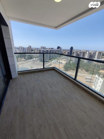 דירה, הברוש, פארק המושבה, באר יעקב