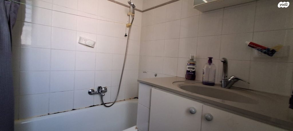 דירה, רחל אמנו 43, קטמון הישנה, ירושלים