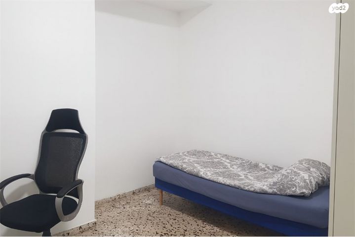 דירה, משה דיין 16, אזור הבילויים, רמת גן