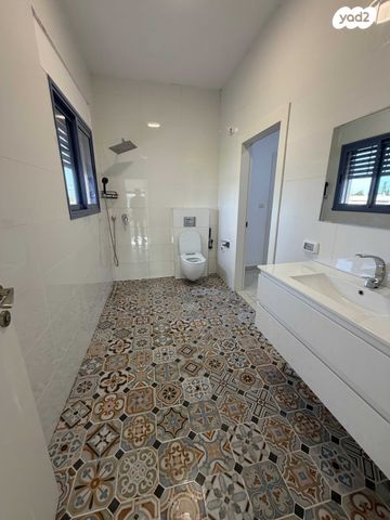 בית פרטי/ קוטג', ארזים, יתד