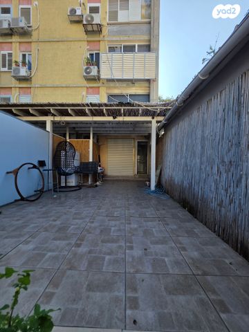 יחידת דיור, ז'בוטינסקי, צור שלום, קרית ביאליק