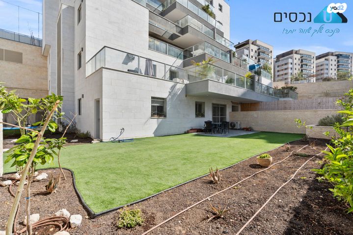 דירת גן, אריאל שרון 7, מורשת, מודיעין מכבים רעות