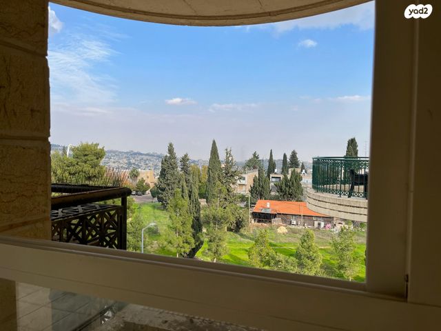 דירה, חנוך אלבק, ירושלים