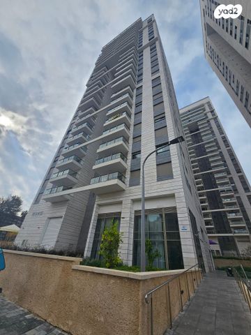 דירה, בורוכוב, צפון מערב מרכז העיר, נתניה