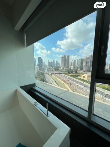 גג/ פנטהאוז, רמת גן