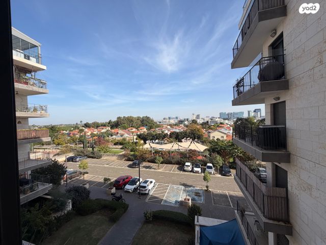 דירה, שושנה דמארי, נווה זמר, רעננה