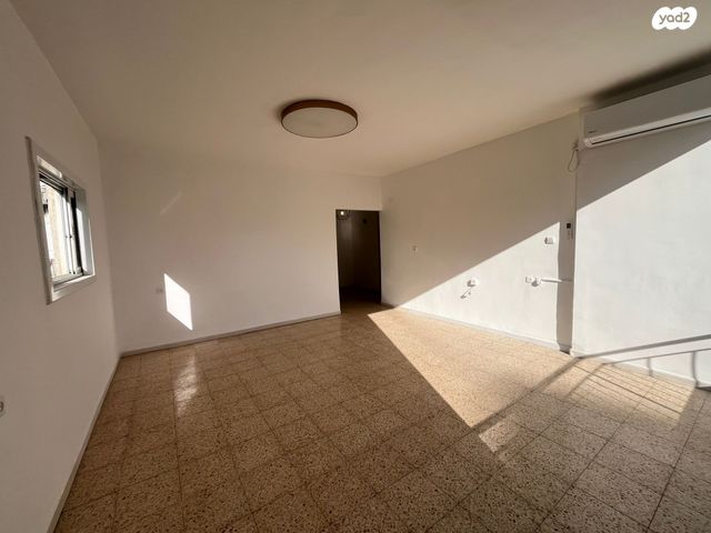 דירה, ארלוזורוב 60, שכונת חשמונאים, מרכז העיר א, רמת גן