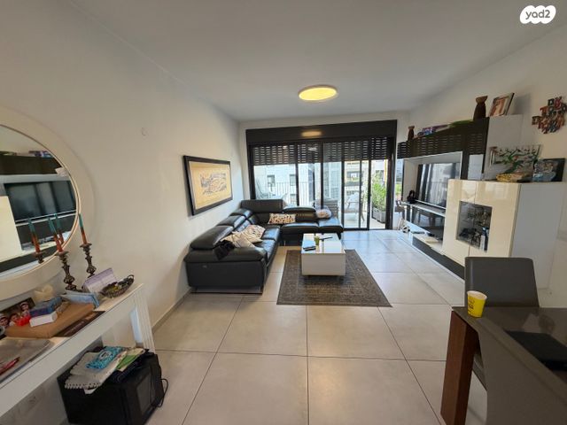 דירה, שושנה דמארי, נווה זמר, רעננה