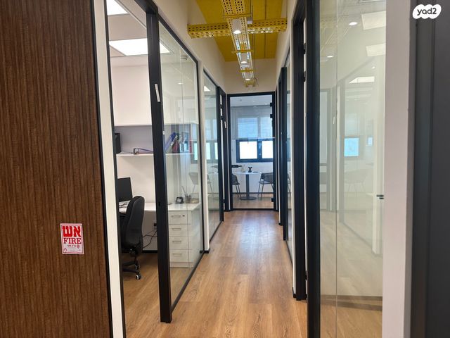 משרדים, אזור תעשיה, יבנה