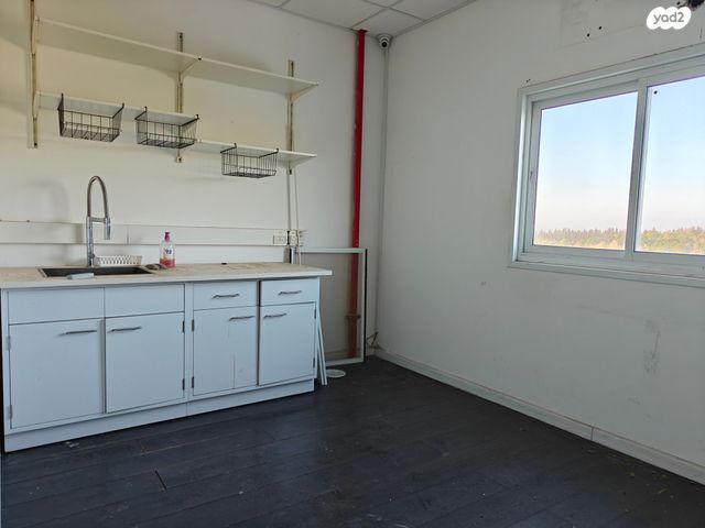 מבני תעשיה, 19, איזור תעשייה, קצרין