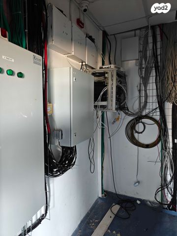 מבני תעשיה, 19, איזור תעשייה, קצרין