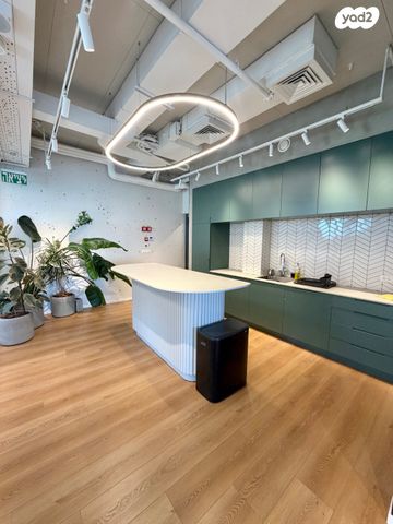 תוצרת הארץ 3